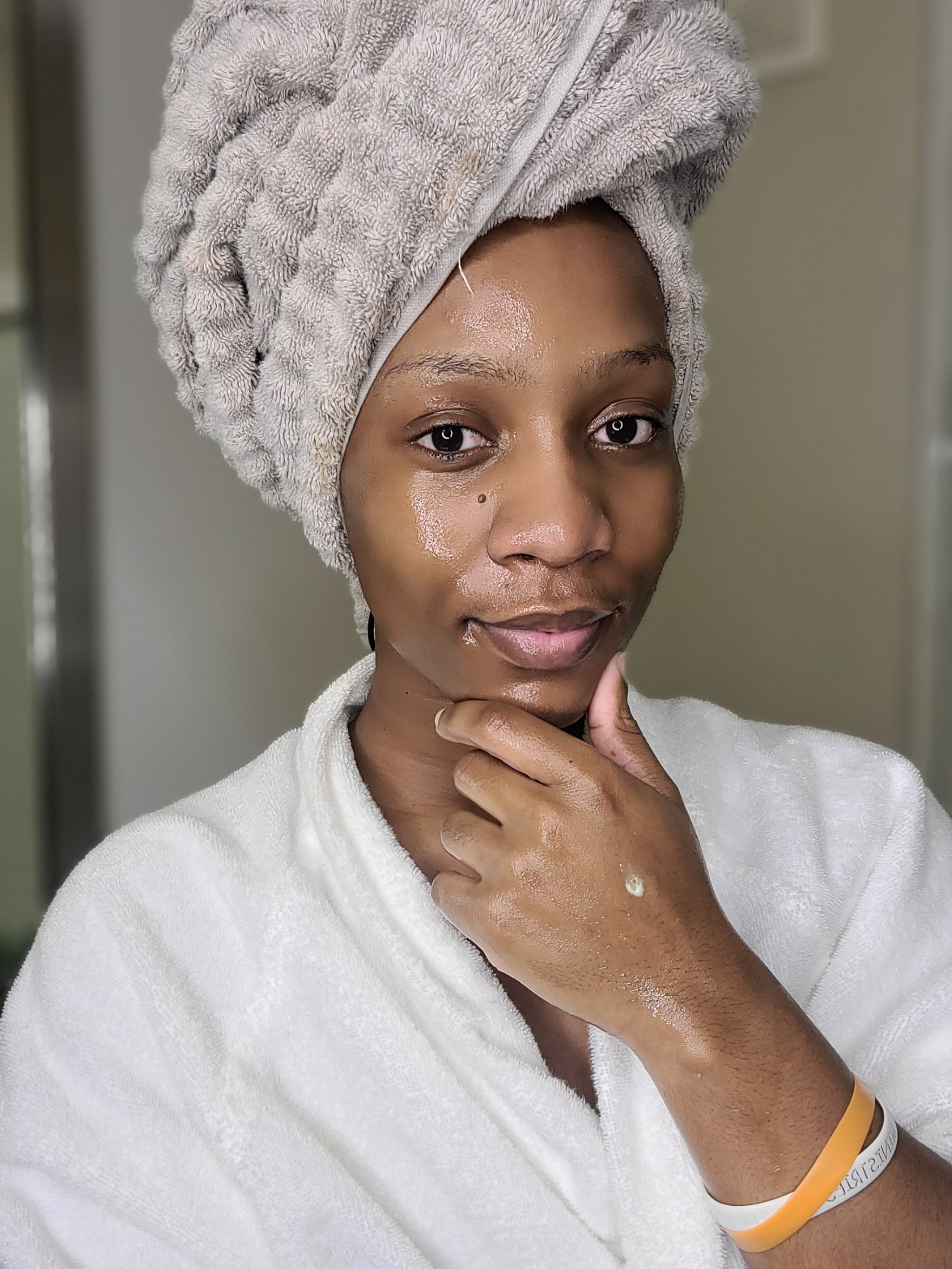 Turmeric face wash,dark spot remover,kojic acid,pimples,